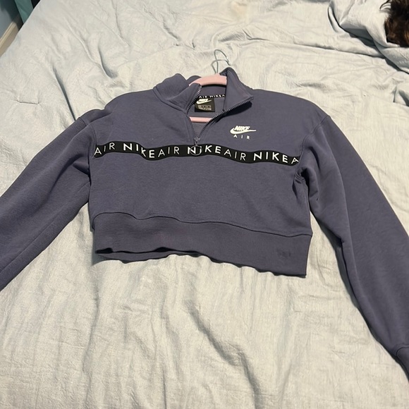 Nike Tops - Nike cropped hoodie